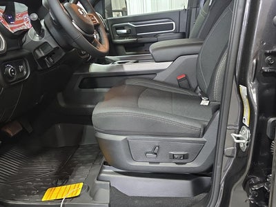 2026 RAM 3500 RAM 3500 BIG HORN CREW CAB 4X4 6'4' BOX