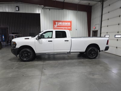 2026 RAM 3500 RAM 3500 TRADESMAN CREW CAB 4X4 8' BOX