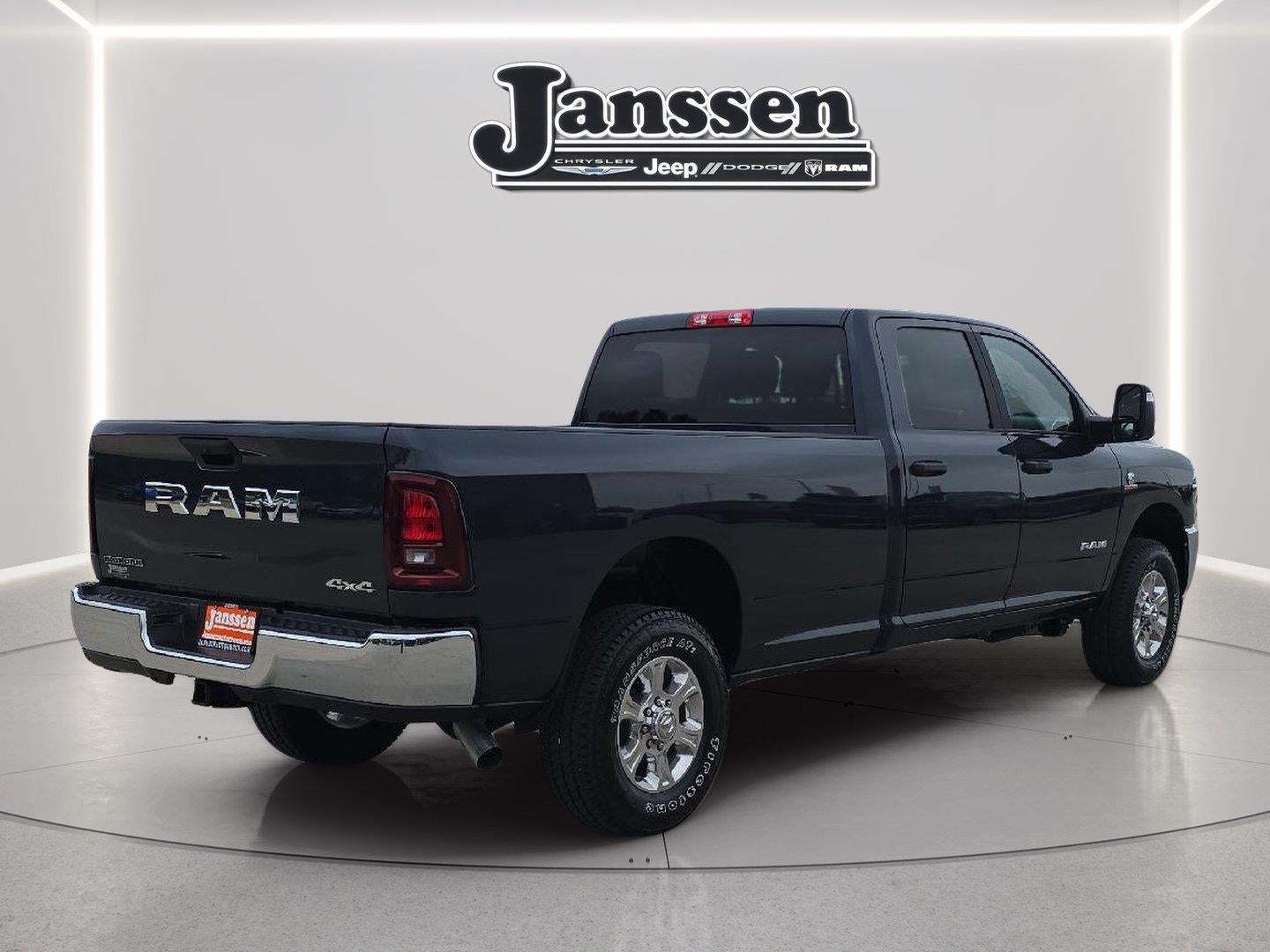 2027 RAM 3500 RAM 3500 BIG HORN CREW CAB 4X4 8' BOX