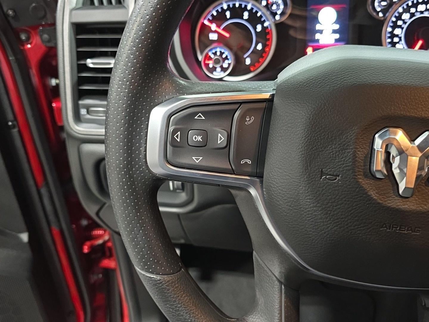 2026 RAM 2500 RAM 2500 BLACK EXPRESS CREW CAB 4X4 6'4' BOX