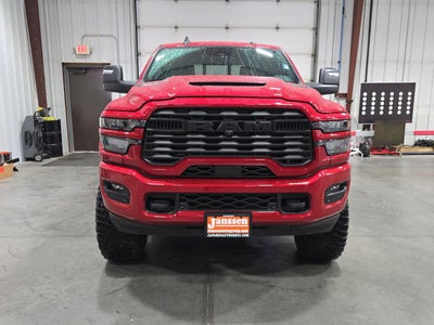 2026 RAM 2500 RAM 2500 BLACK EXPRESS CREW CAB 4X4 6'4' BOX