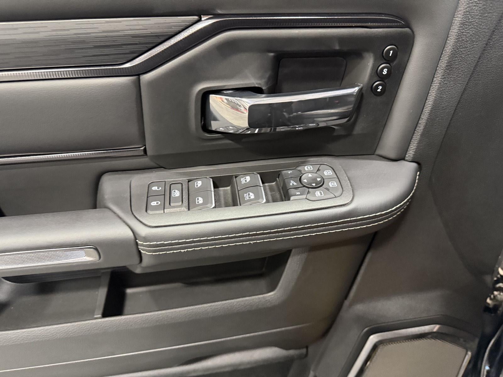 2025 RAM 2500 RAM 2500 REBEL CREW CAB 4X4 6'4' BOX