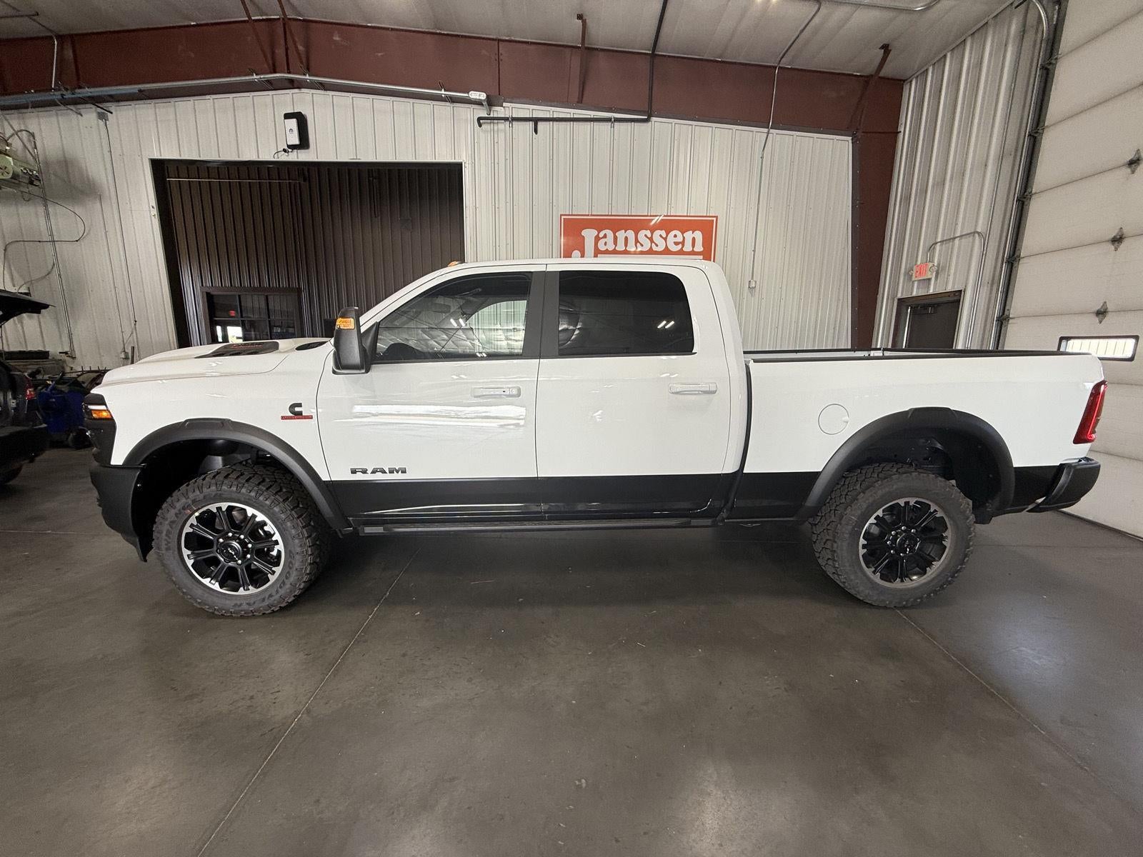 2025 RAM 2500 RAM 2500 REBEL CREW CAB 4X4 6'4' BOX