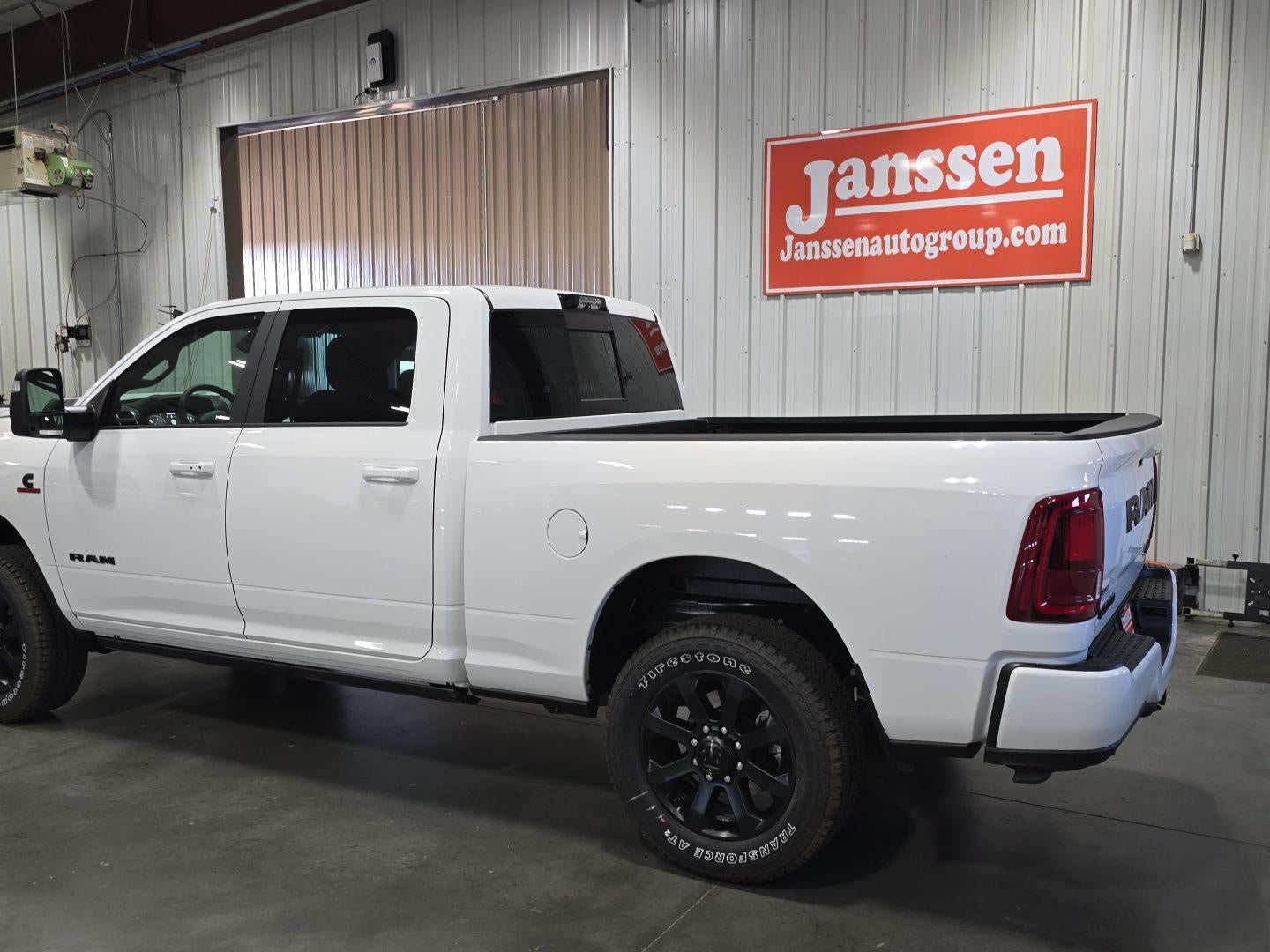 2026 RAM 2500 RAM 2500 LARAMIE CREW CAB 4X4 6'4' BOX