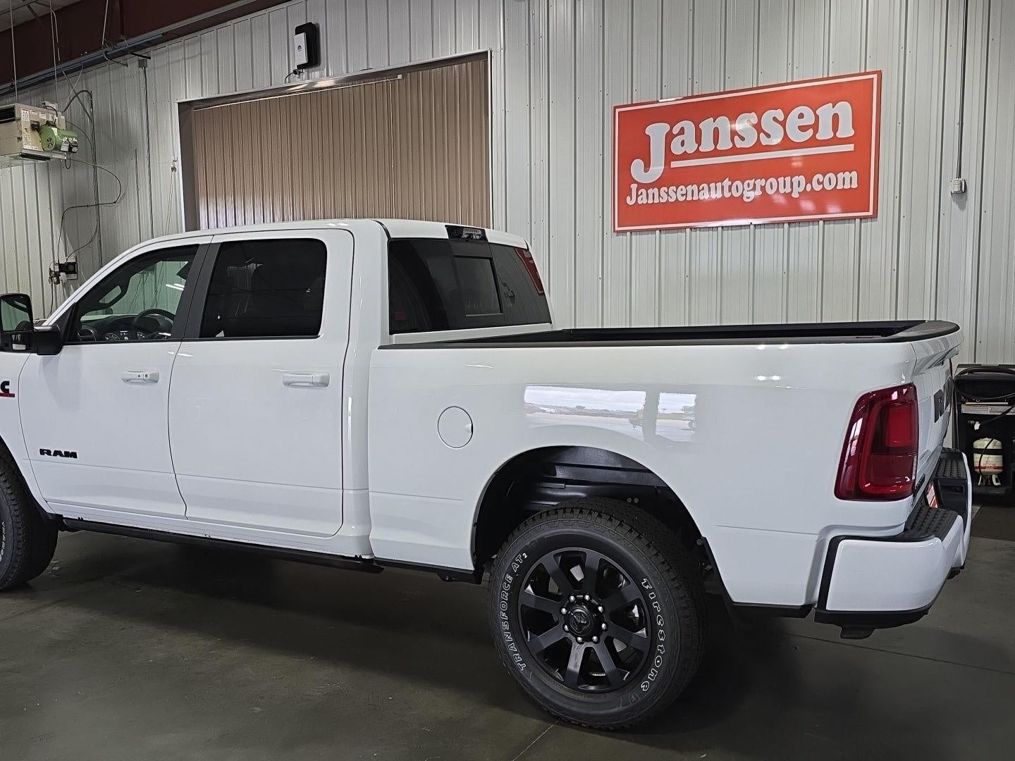 2025 RAM 2500 RAM 2500 LARAMIE CREW CAB 4X4 6'4' BOX