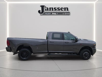 2026 RAM 3500 RAM 3500 LARAMIE CREW CAB 4X4 8' BOX