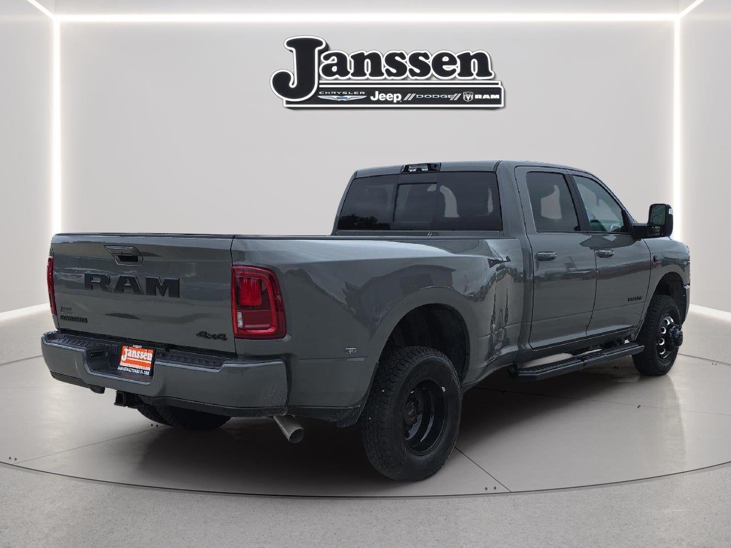 2027 RAM 3500 RAM 3500 LARAMIE CREW CAB 4X4 8' BOX