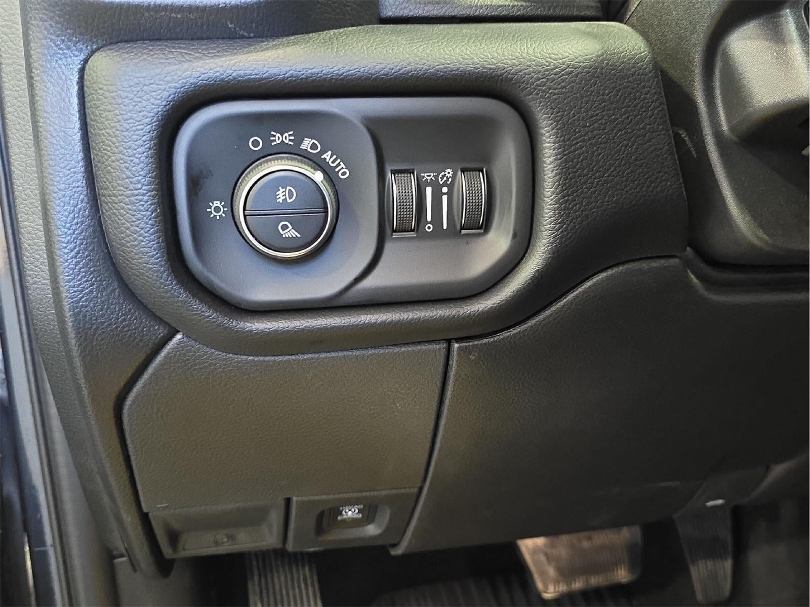 2026 RAM 3500 RAM 3500 LARAMIE CREW CAB 4X4 8' BOX