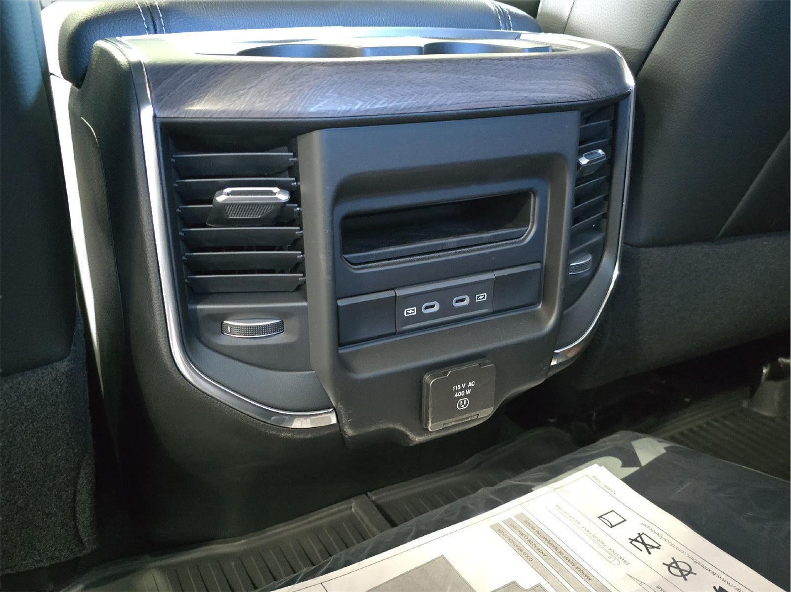 2026 RAM 3500 RAM 3500 LARAMIE CREW CAB 4X4 8' BOX