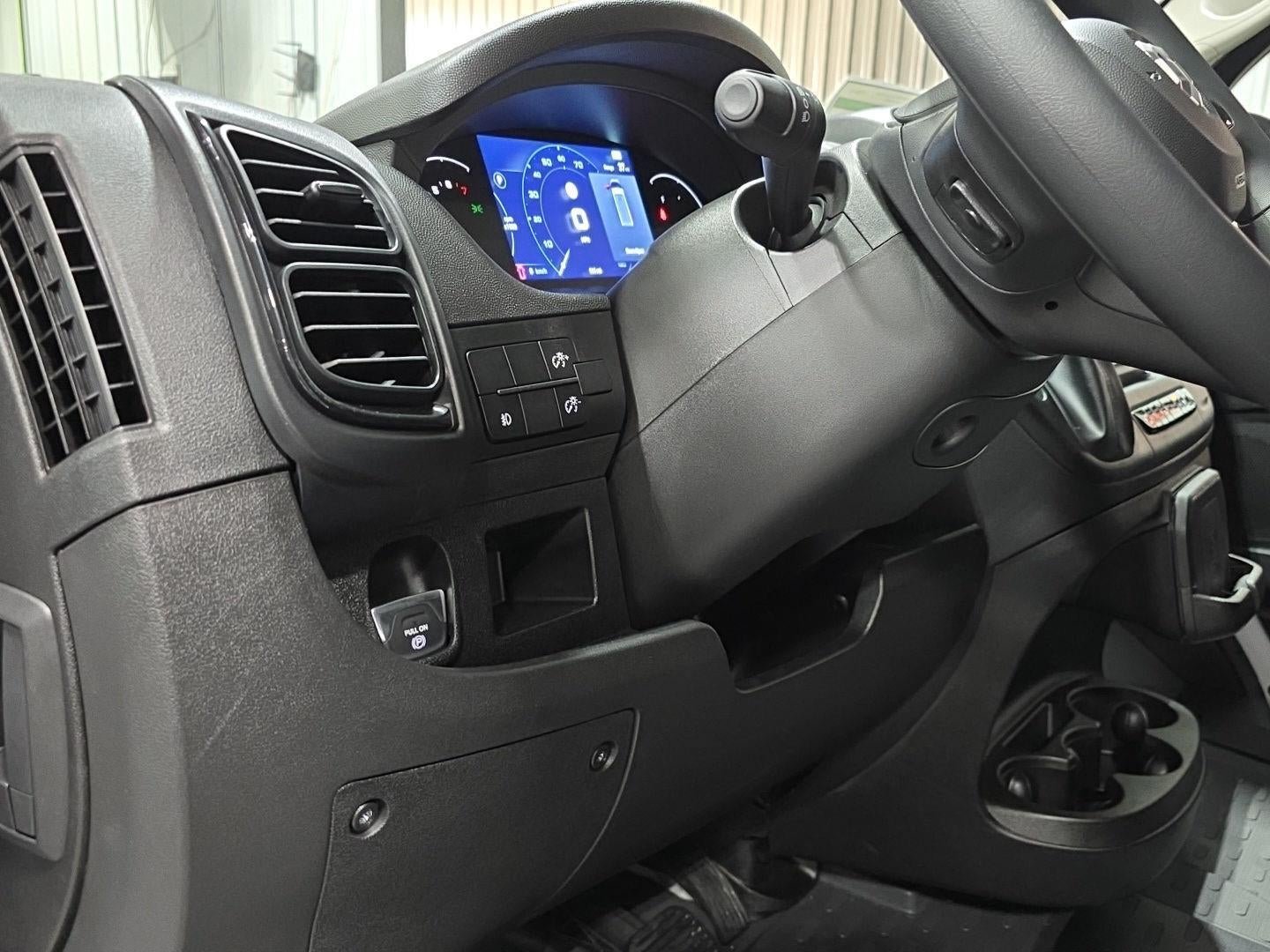 2026 RAM ProMaster 2500 RAM PROMASTER 2500 TRADESMAN CARGO VAN LOW ROOF 136' WB