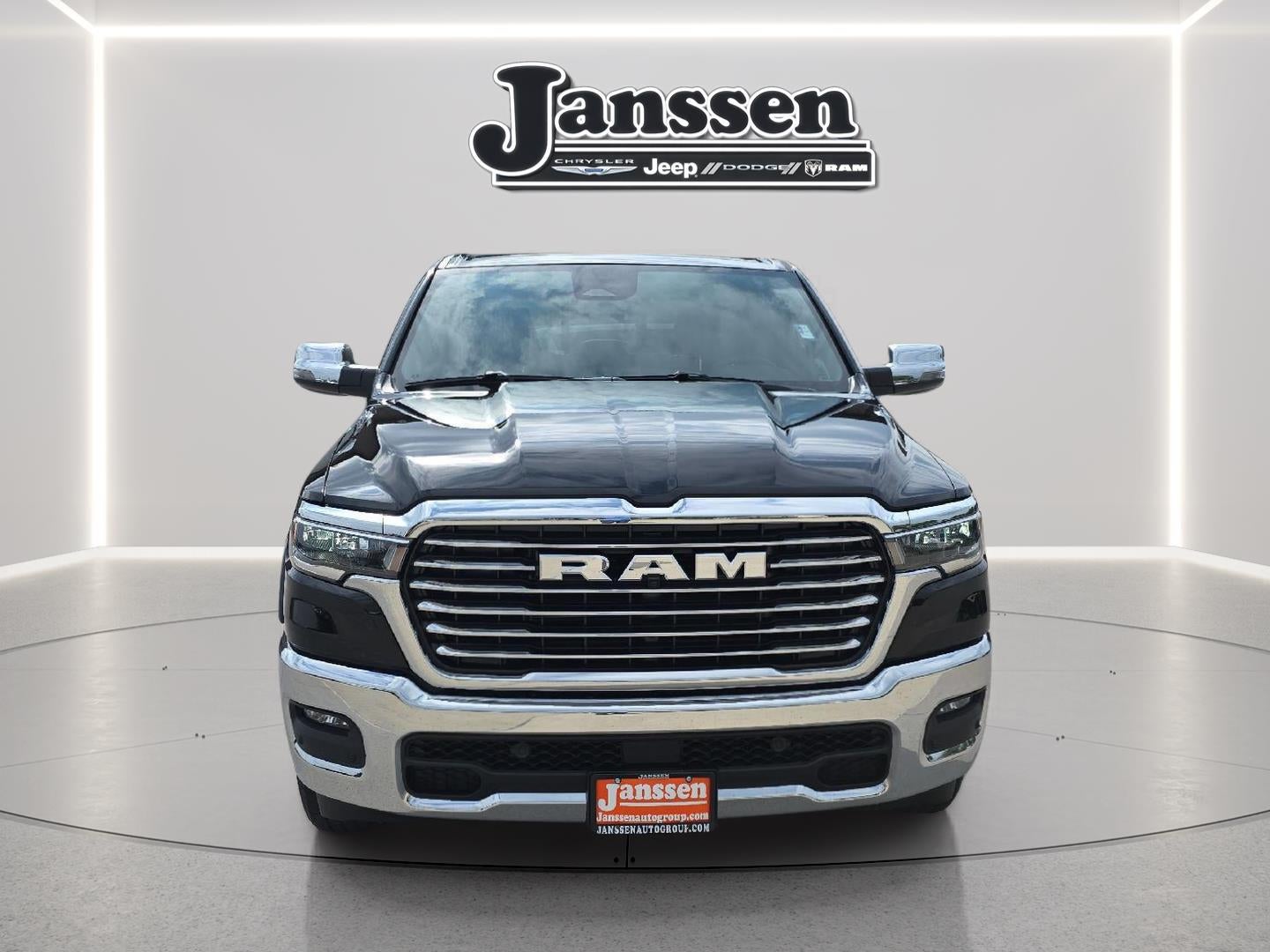 2026 RAM 1500 RAM 1500 LARAMIE CREW CAB 4X4 5'7' BOX