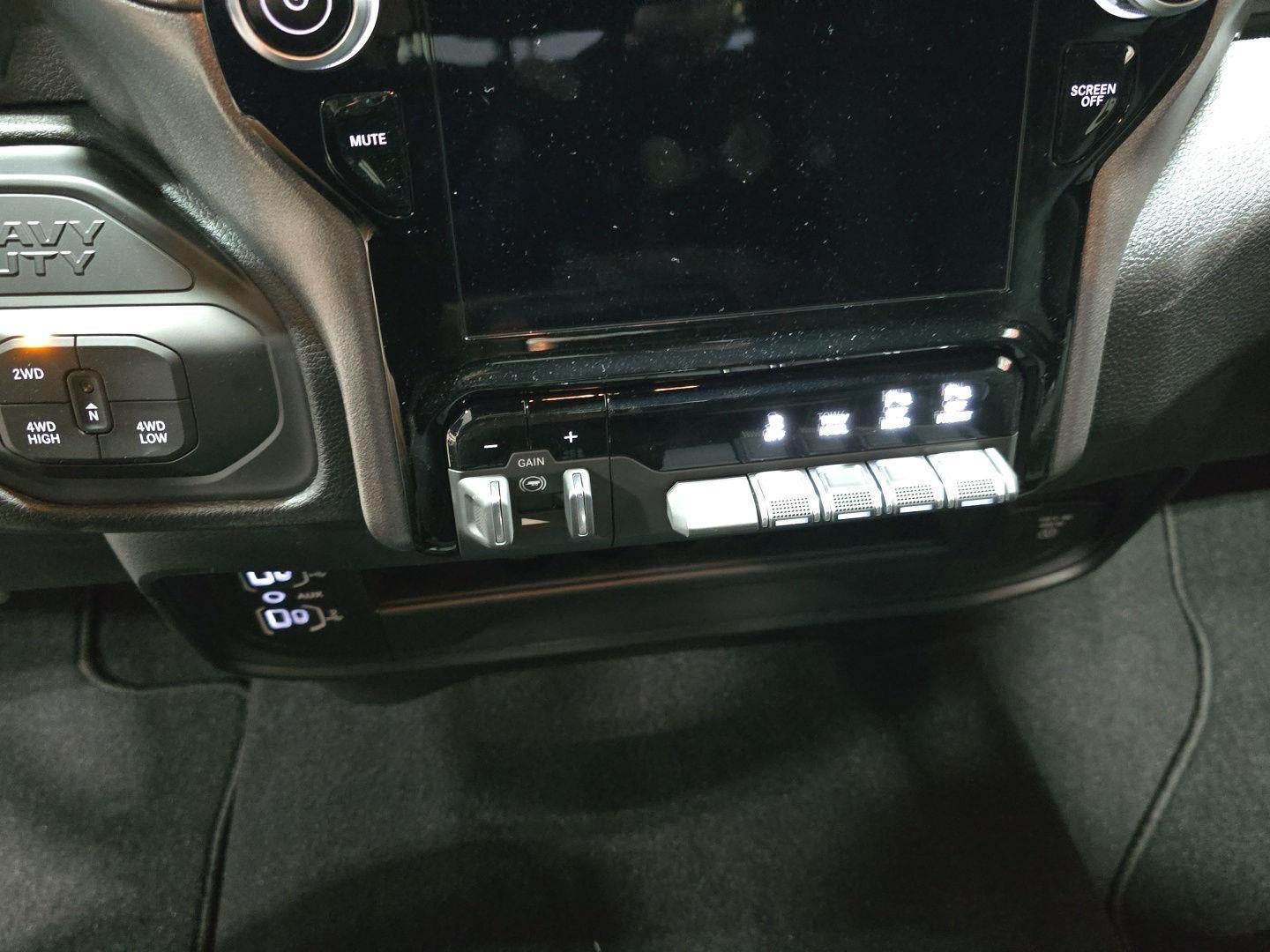 2026 RAM 2500 RAM 2500 TRADESMAN CREW CAB 4X4 6'4' BOX