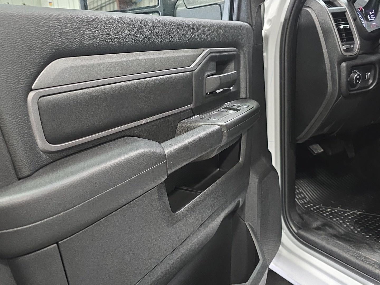 2026 RAM 3500 Chassis Cab RAM 3500 TRADESMAN CHASSIS REGULAR CAB 4X4 60' CA