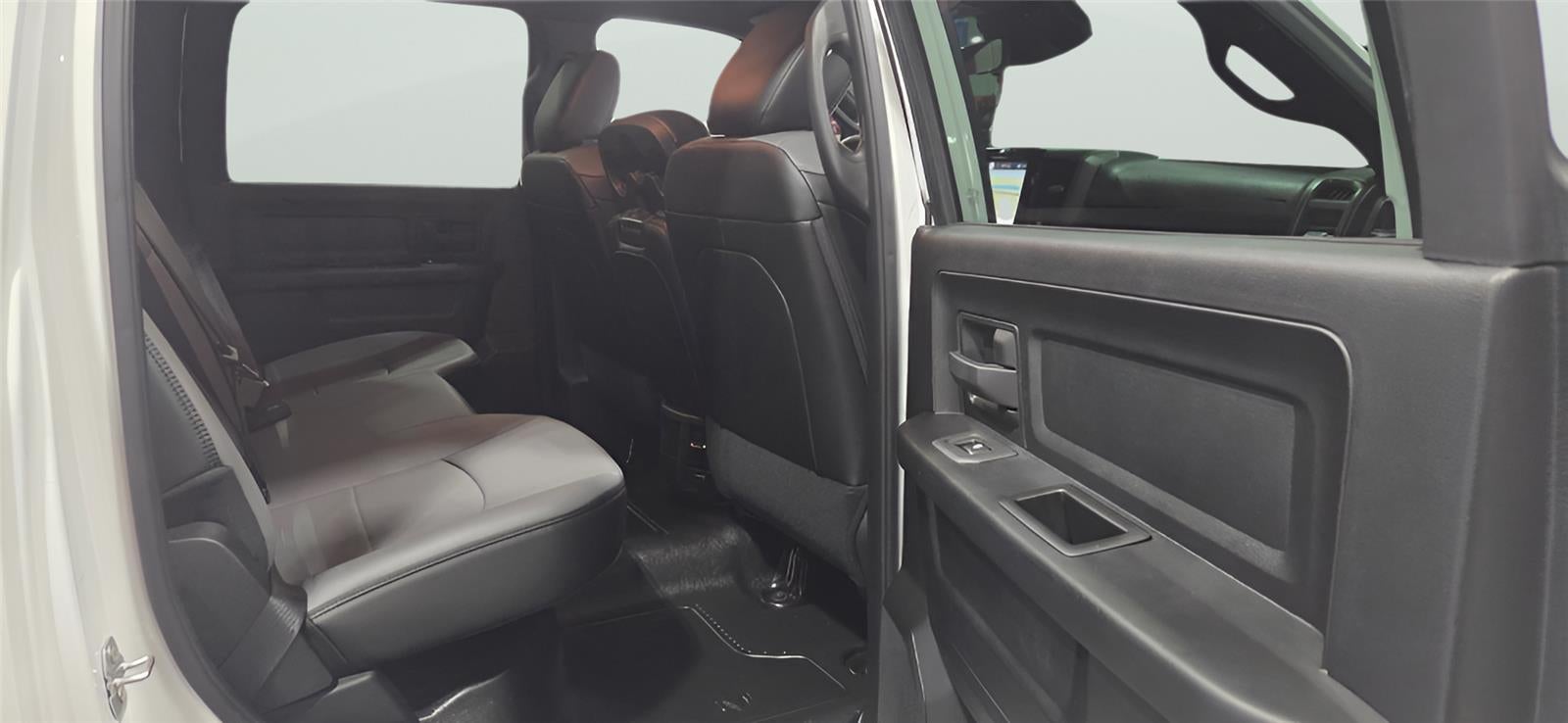 2026 RAM 3500 Chassis Cab RAM 3500 TRADESMAN CREW CAB CHASSIS 4X4 60' CA