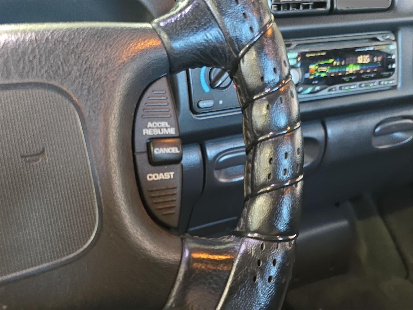 2001 Dodge RAM 1500 Base