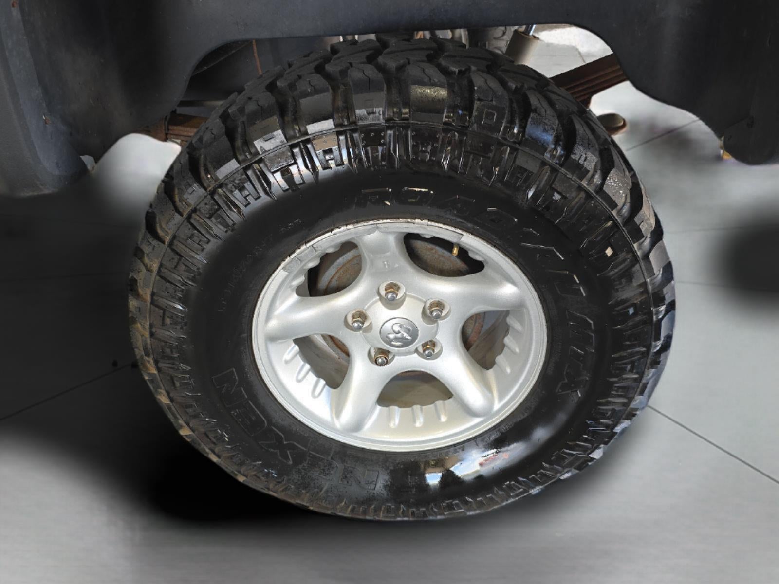 2001 Dodge RAM 1500 Base