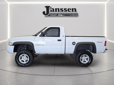 2001 Dodge RAM 1500 Base