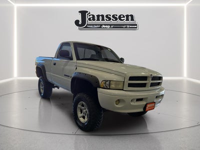 2001 Dodge RAM 1500 Base