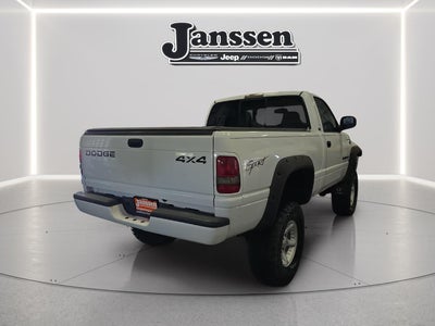 2001 Dodge RAM 1500 Base