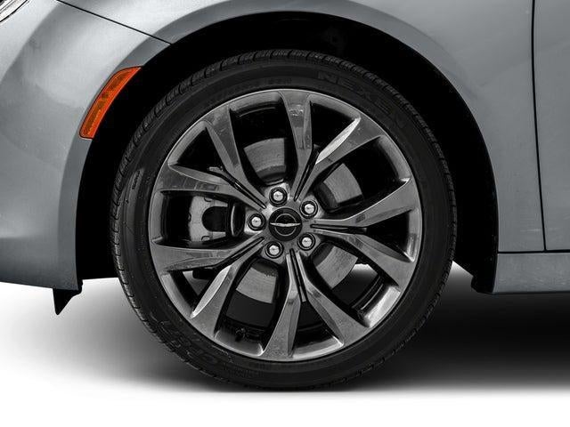 2016 Chrysler 200 Base