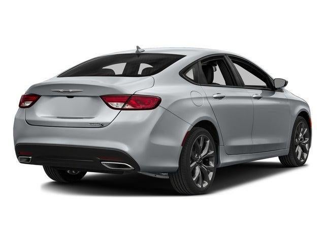 2016 Chrysler 200 Base