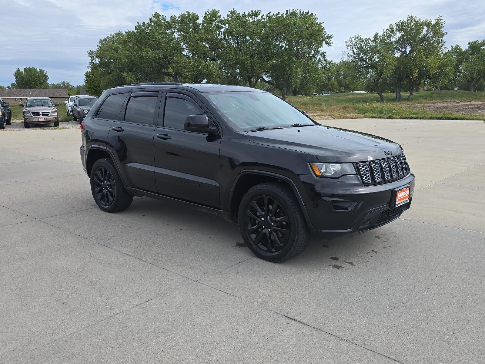 2017 Jeep Grand Cherokee Altitude