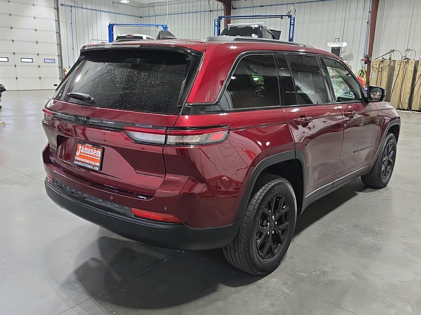 2024 Jeep Grand Cherokee Altitude