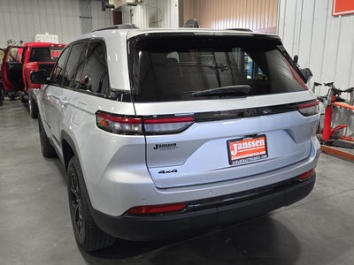 2024 Jeep Grand Cherokee Altitude