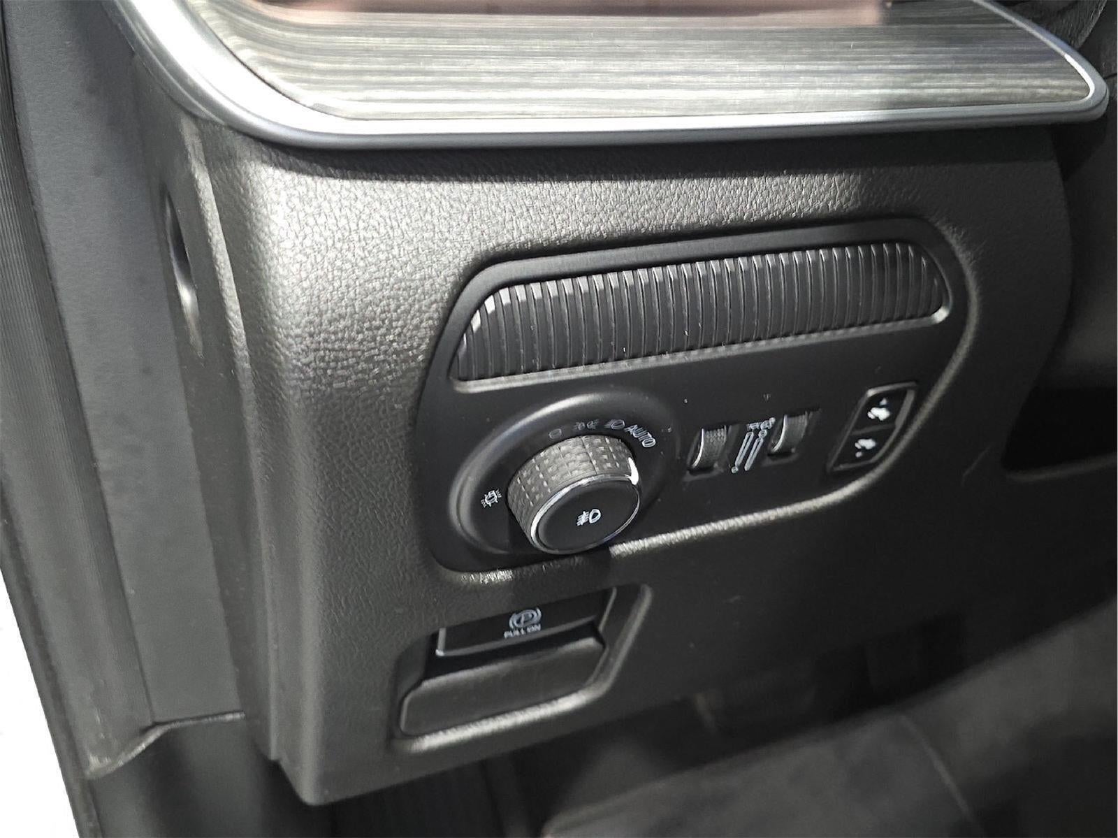 2024 Jeep Wagoneer L Series III