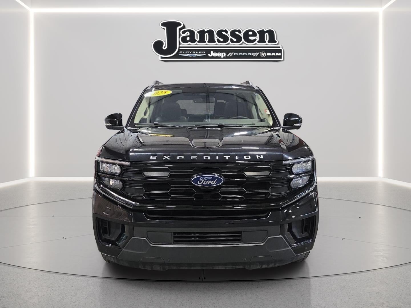 2025 Ford Expedition Max Active