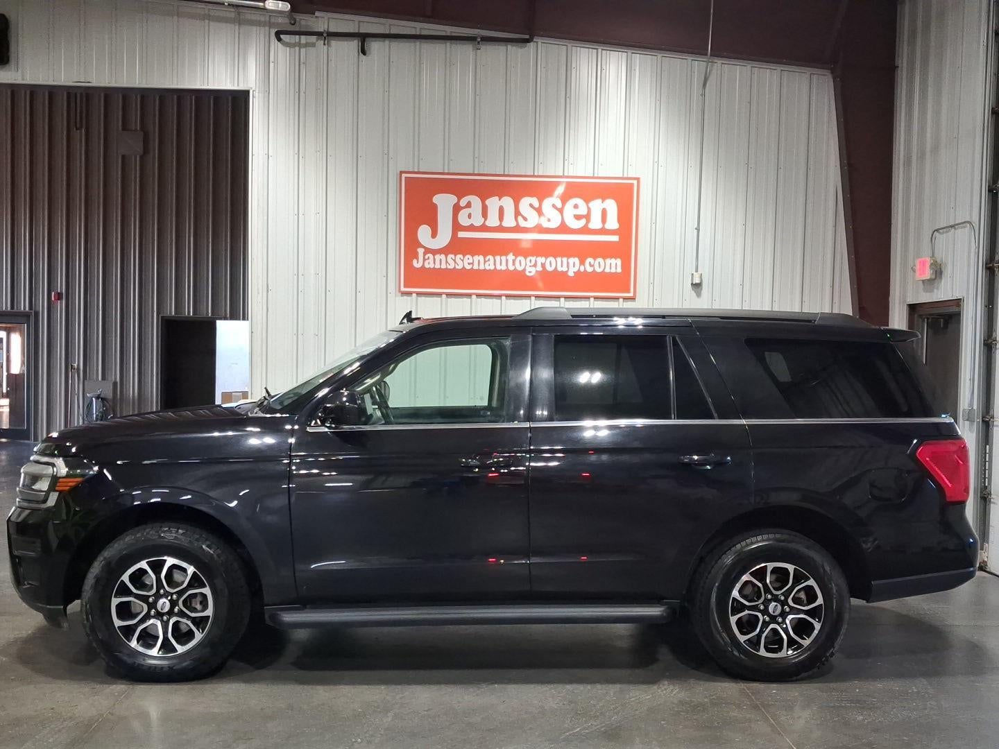 2024 Ford Expedition XLT