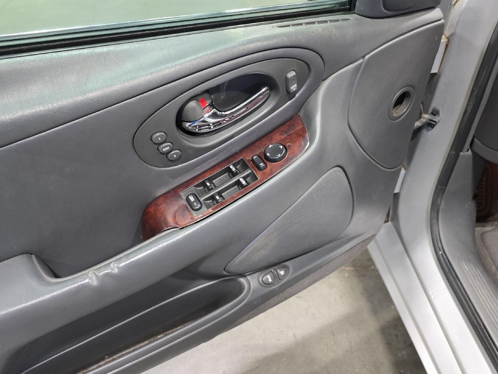 2001 Oldsmobile Aurora 4.0