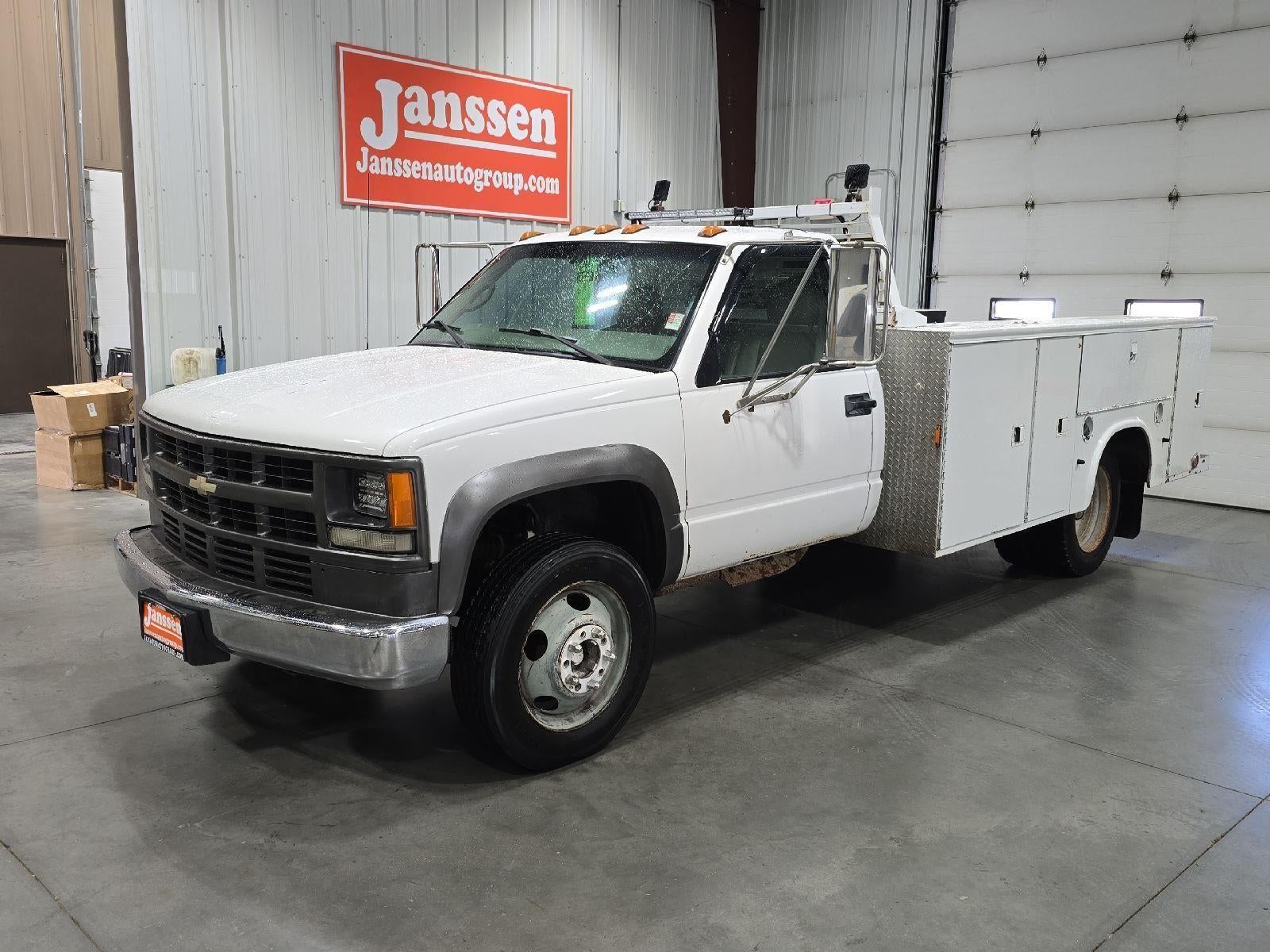 2000 Chevrolet C3500 BASE