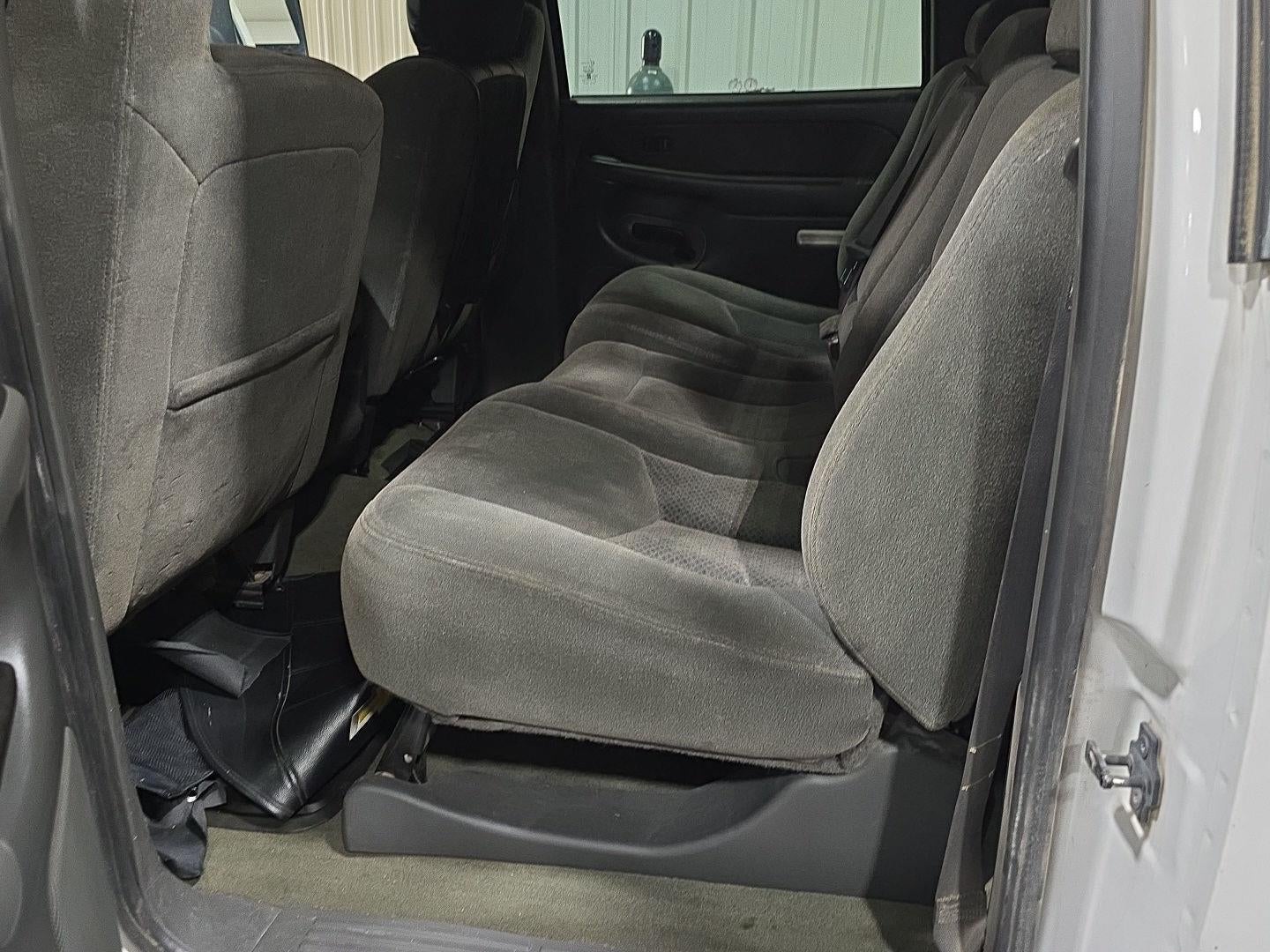 2003 Chevrolet Silverado 3500 LS