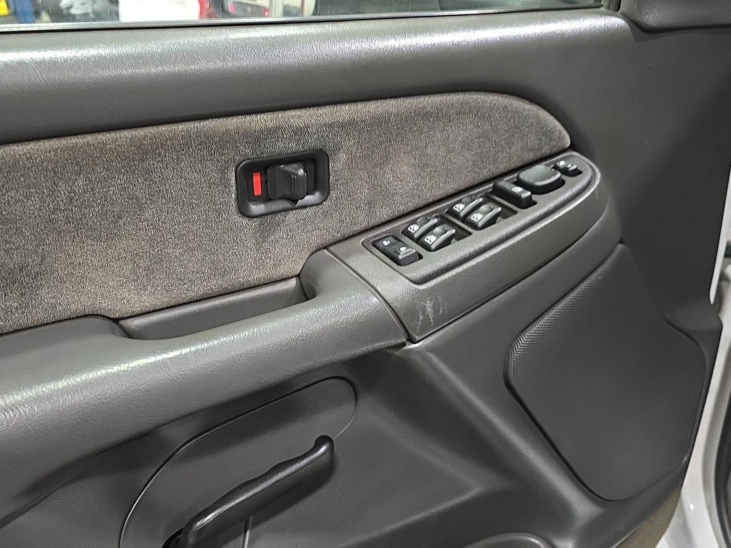 2003 Chevrolet Silverado 3500 LS