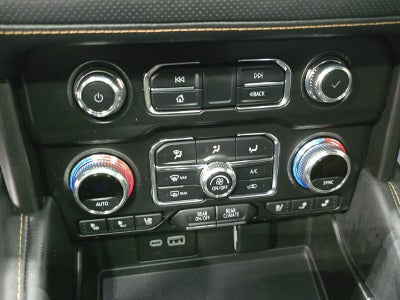 2024 GMC Yukon XL AT4