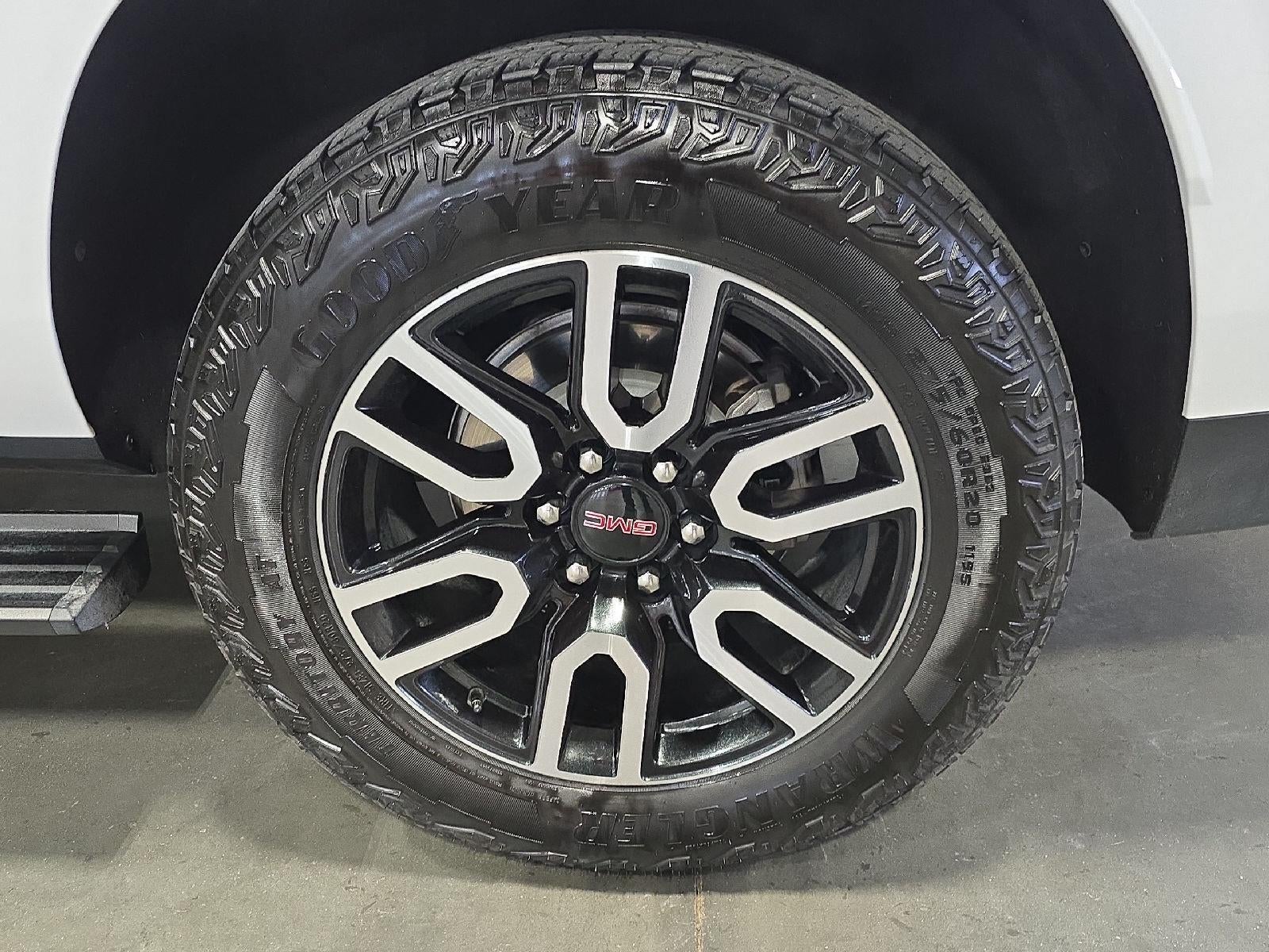 2024 GMC Yukon XL AT4