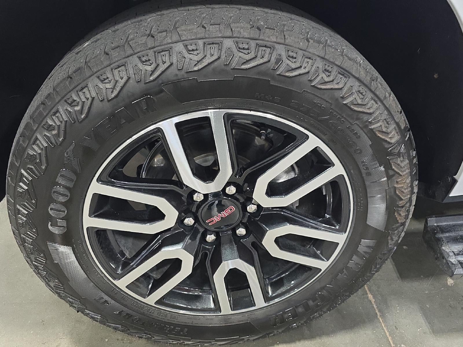 2024 GMC Yukon XL AT4