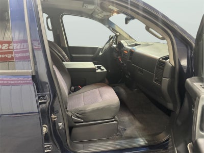 2012 Nissan Titan SV