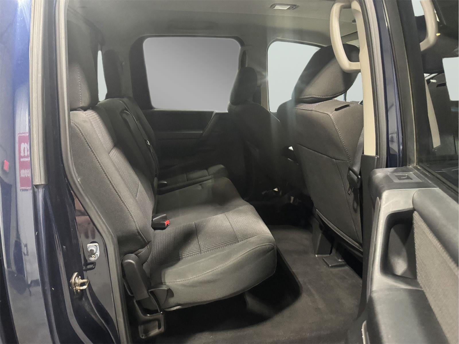 2012 Nissan Titan SV