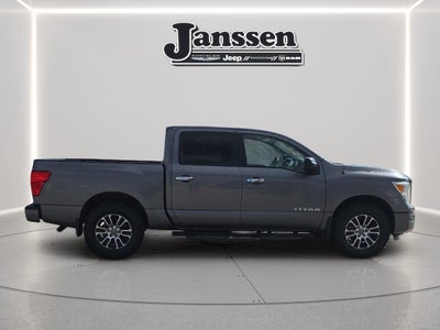 2021 Nissan Titan SV