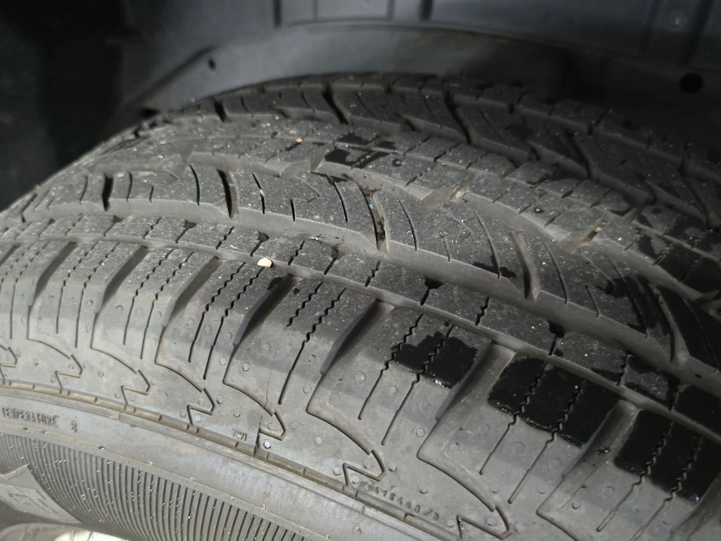 2023 Nissan Titan SV