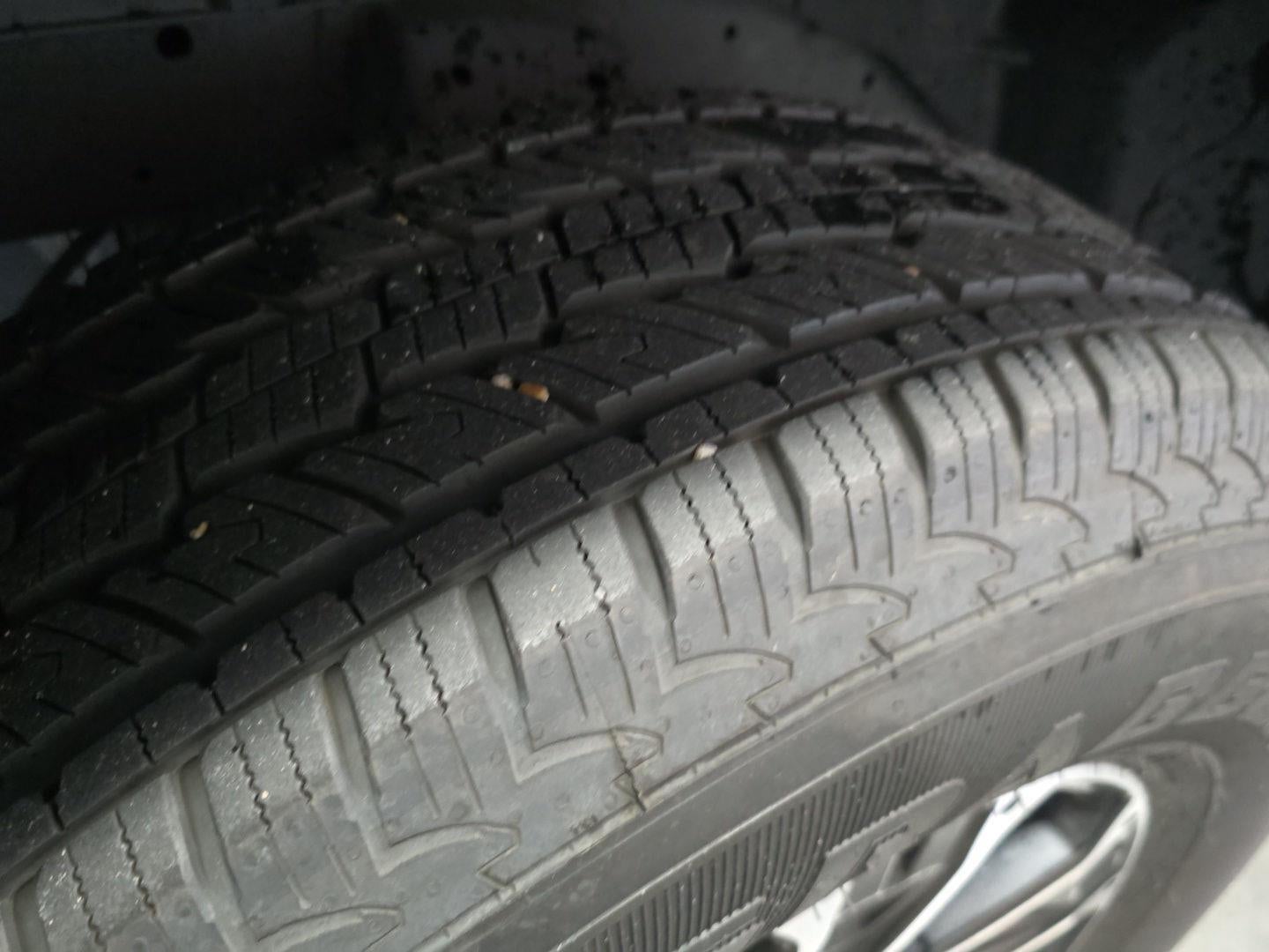 2023 Nissan Titan SV