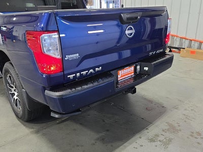 2023 Nissan Titan SV