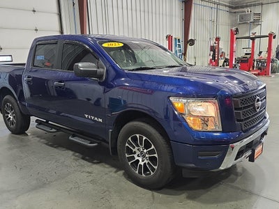 2023 Nissan Titan SV