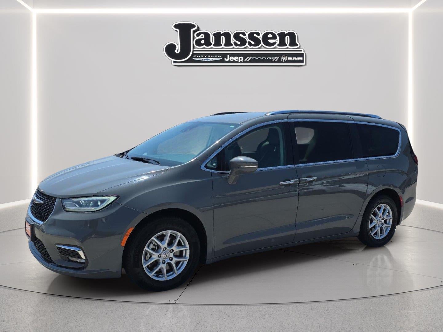 2021 Chrysler Pacifica Touring L