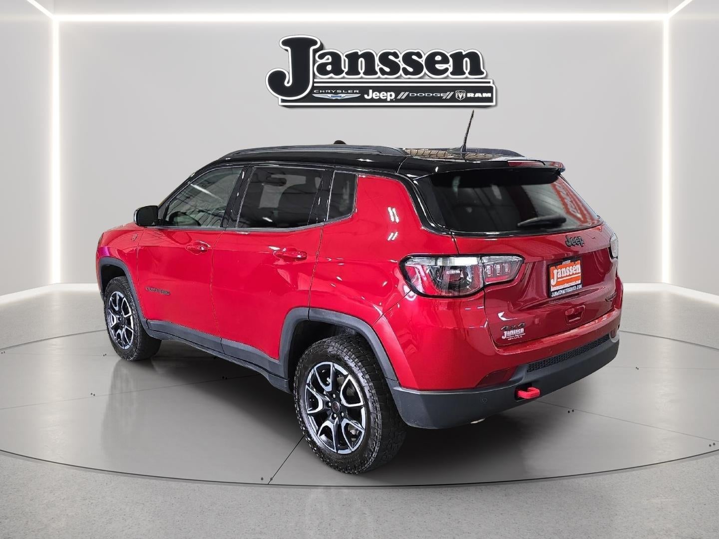 2025 Jeep Compass Trailhawk