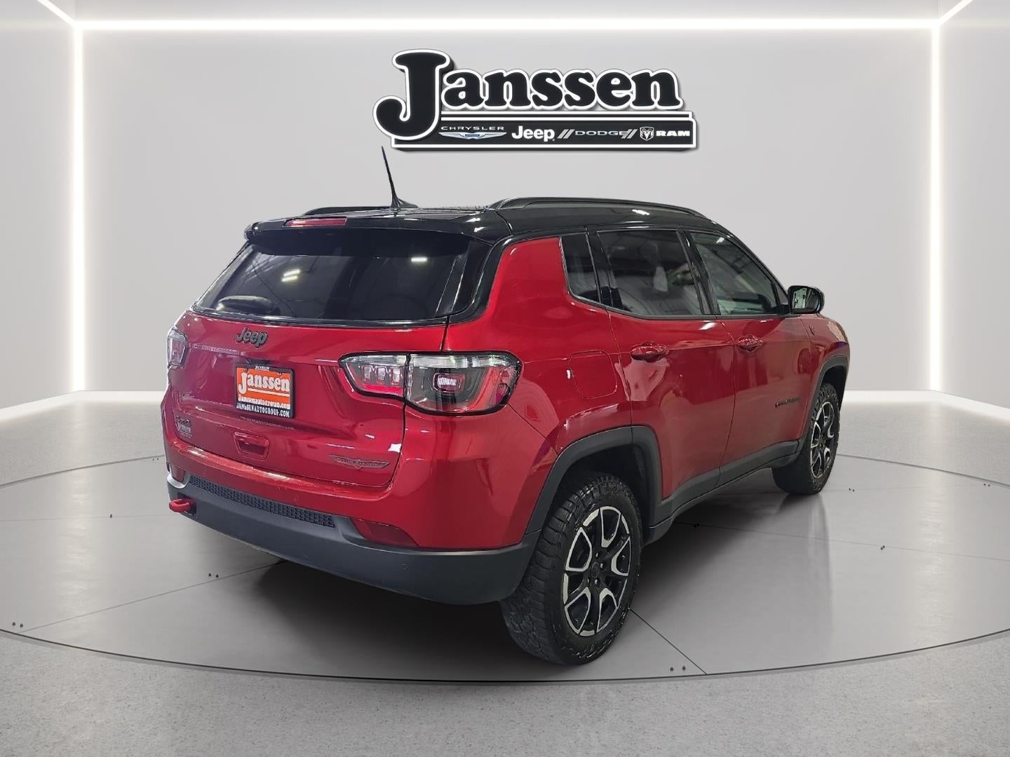 2025 Jeep Compass Trailhawk