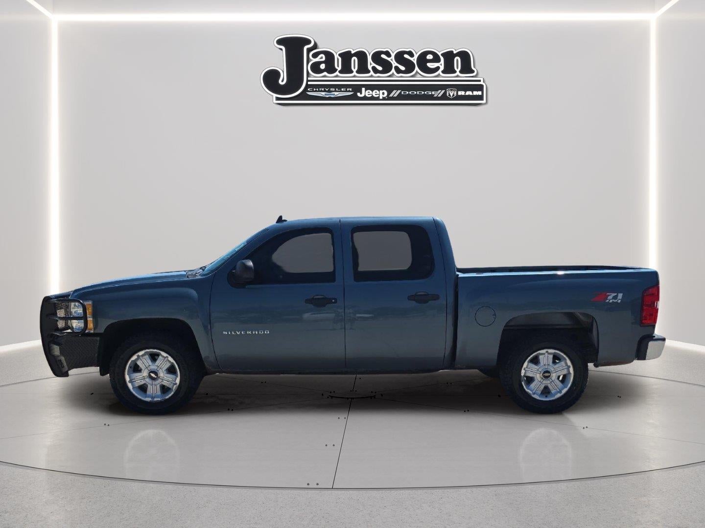 Used 2013 Chevrolet Silverado 1500 LT with VIN 3GCPKSE74DG195337 for sale in North Platte, NE