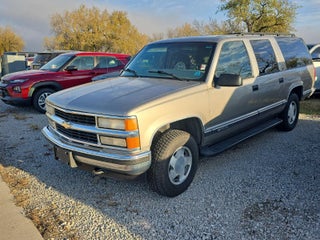 1999 Chevrolet Suburban Base